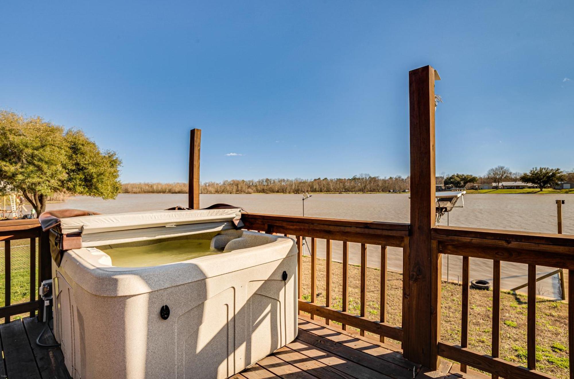 Waterfront Trinity Vacation Rental With Hot Tub! Riverside Exterior photo