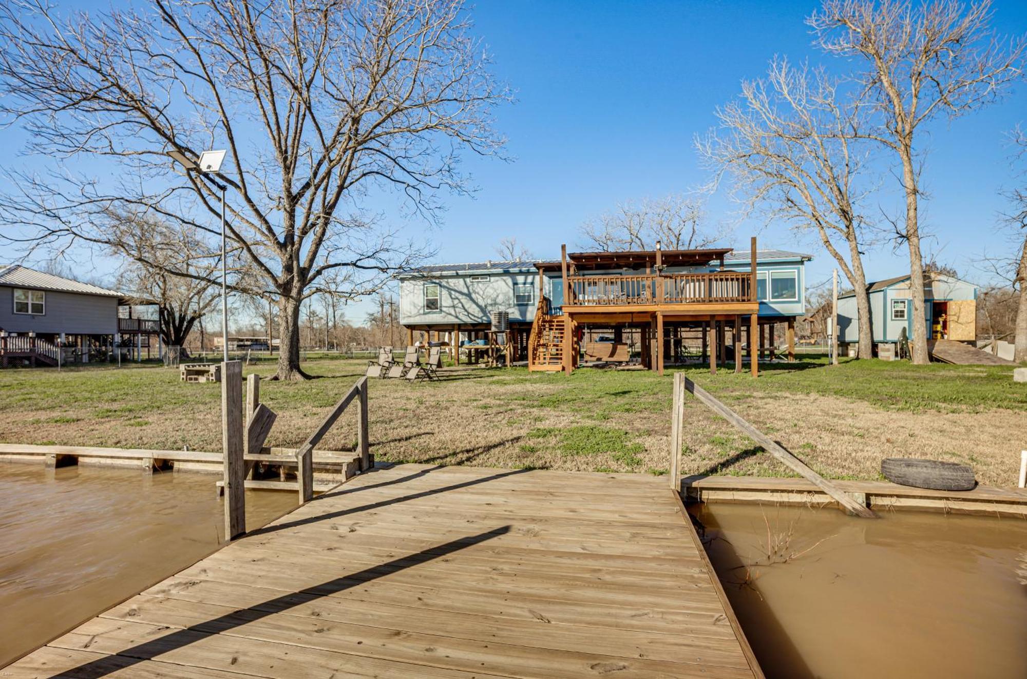 Waterfront Trinity Vacation Rental With Hot Tub! Riverside Exterior photo